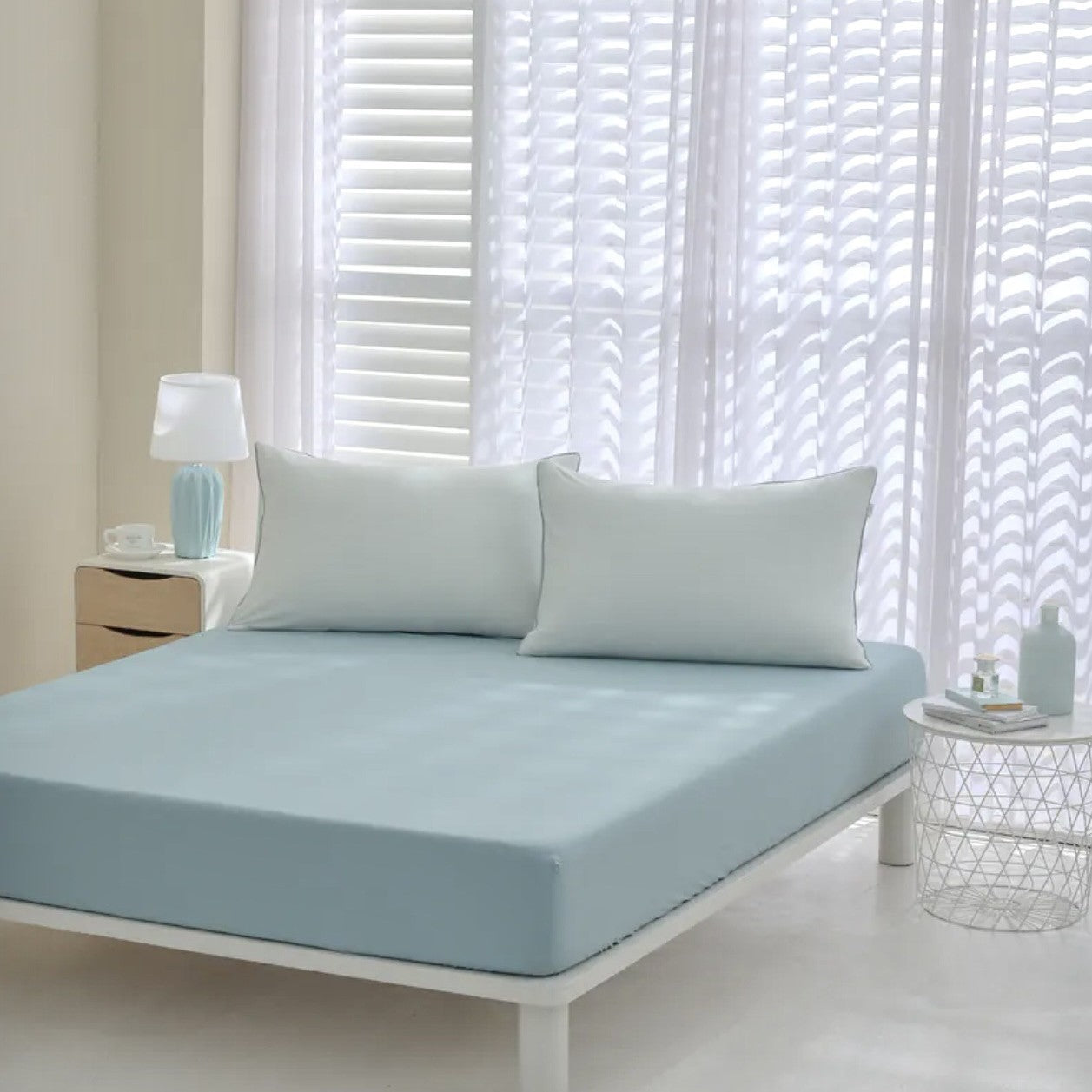Cooling Nylon Fitted Sheet Bedding Set with Pillowcases