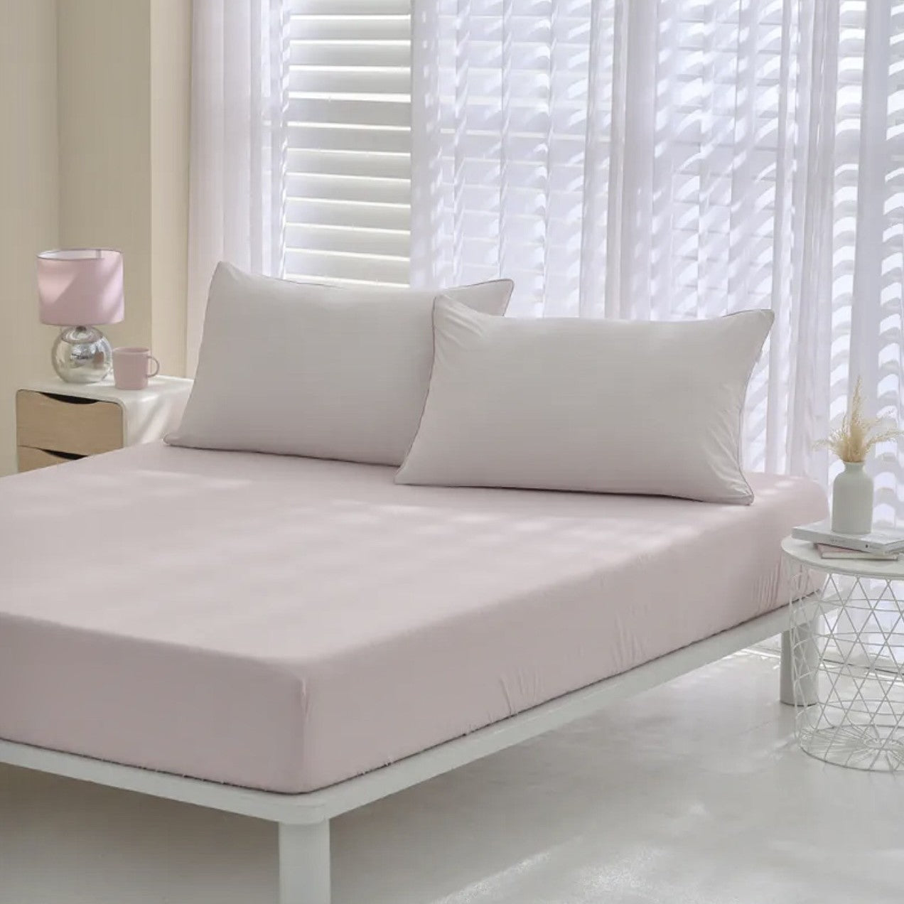 Cooling Nylon Fitted Sheet Bedding Set with Pillowcases