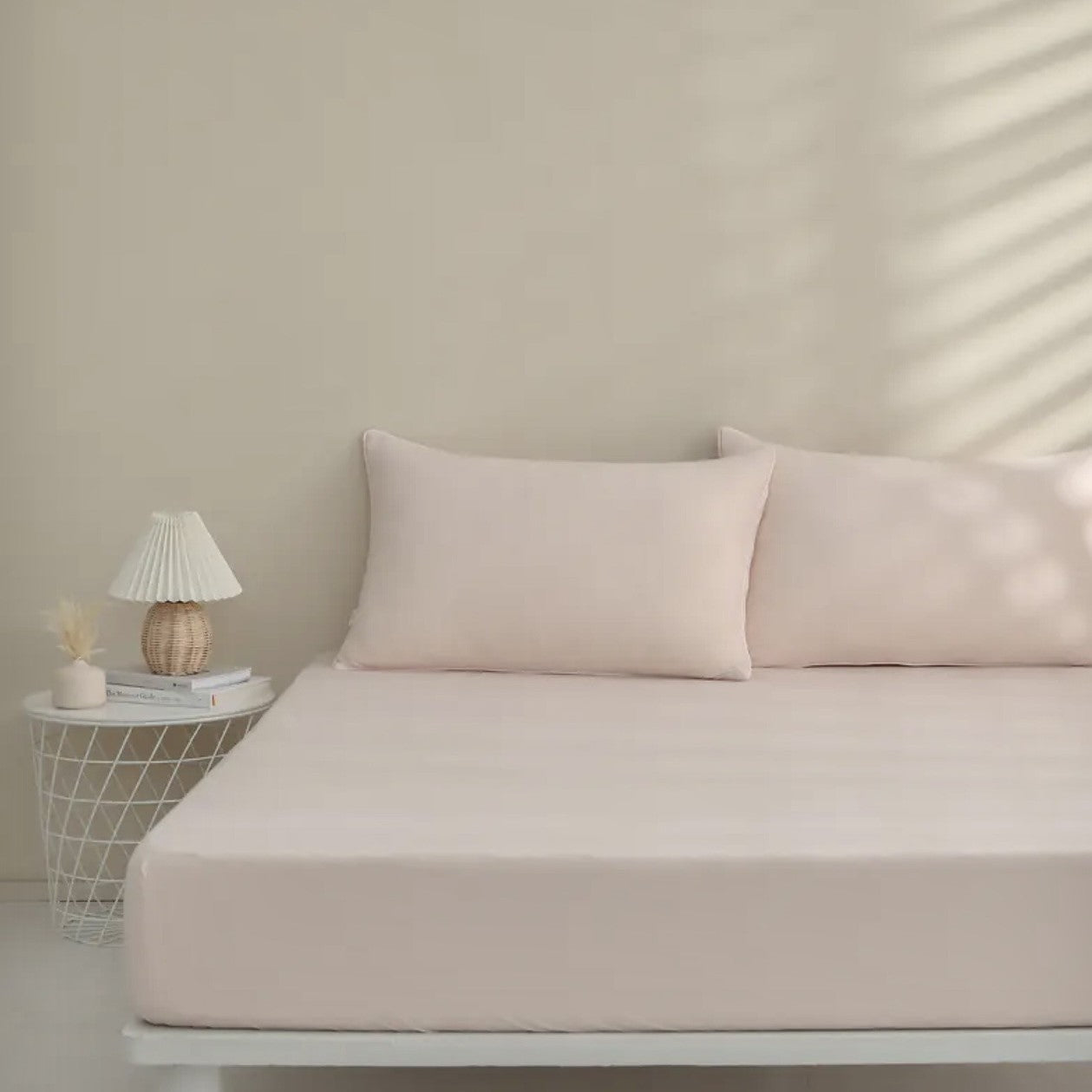 Cooling Nylon Fitted Sheet Bedding Set with Pillowcases