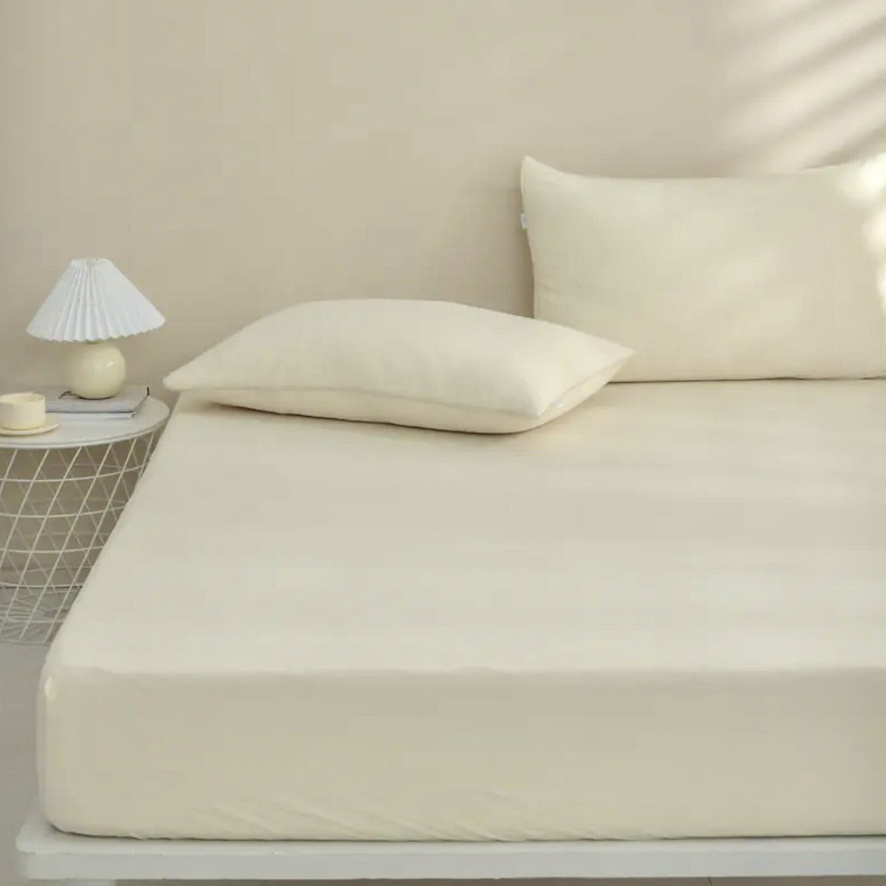 Cooling Nylon Fitted Sheet Bedding Set with Pillowcases
