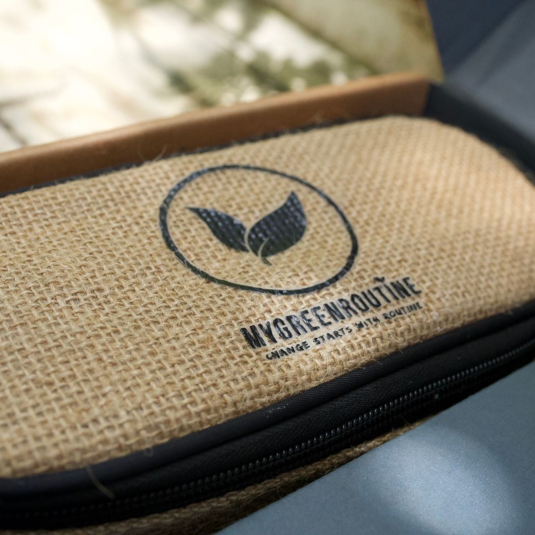 Natural Hessian Travel Pouch My Green Routine